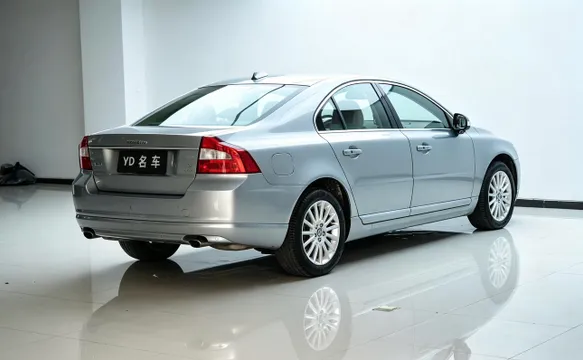 Volvo S80