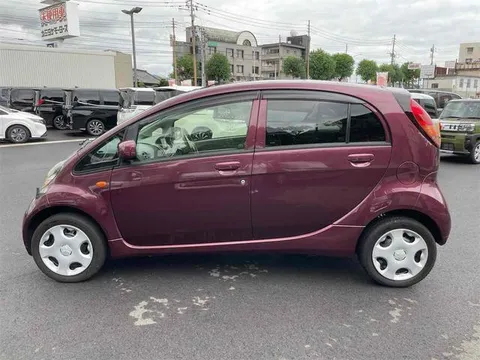 Mitsubishi I