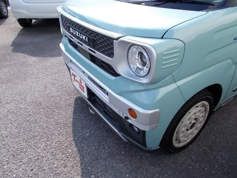 Suzuki Spacia