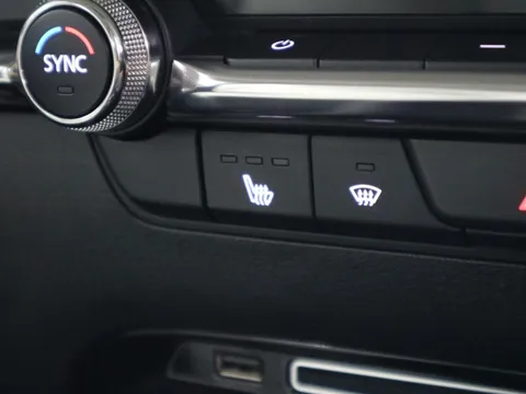 Mazda MAZDA3 Sedan