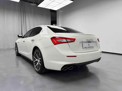 Maserati Ghibli