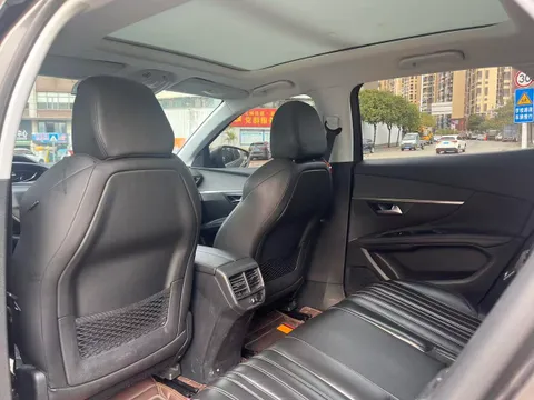 Peugeot 4008