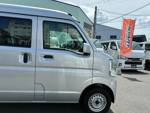Nissan Clipper