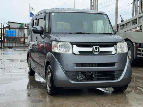 Honda N-BOX Slash