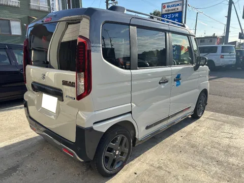 Suzuki Spacia Gear