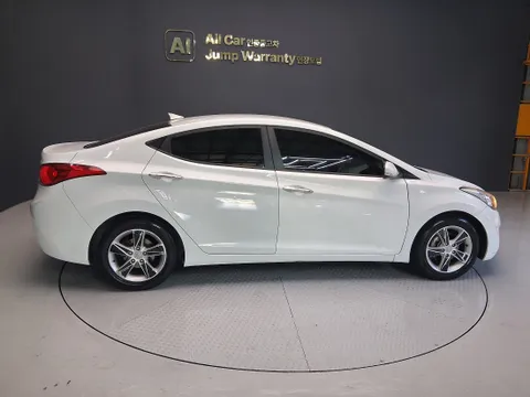 Hyundai Elantra (Avante)