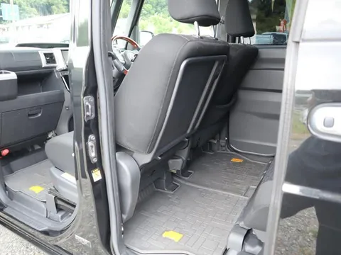 Toyota Pixis Mega