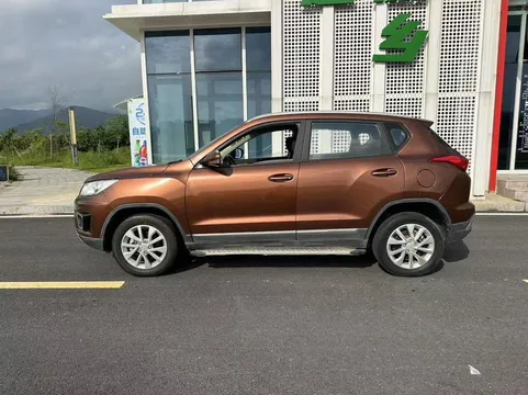 BAIC Senova X35