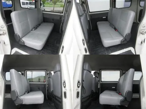 Toyota TownAce Van