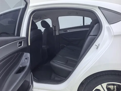 Chery Arrizo 5