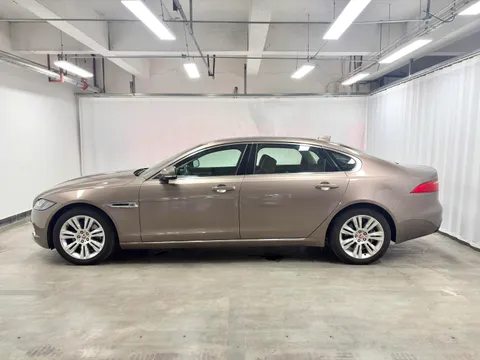 Jaguar XFL