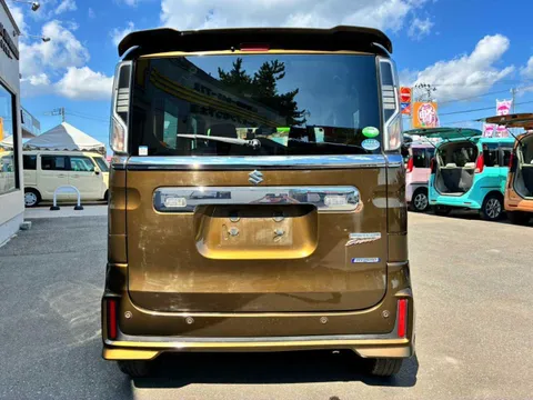 Suzuki Spacia Custom