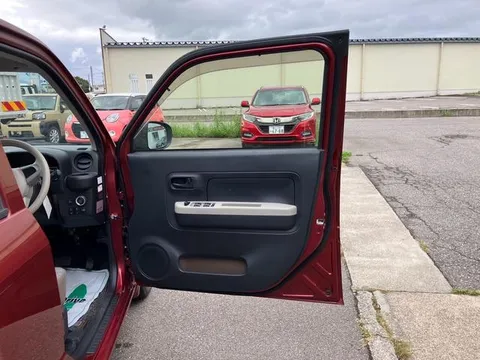 Daihatsu Mira Tocot