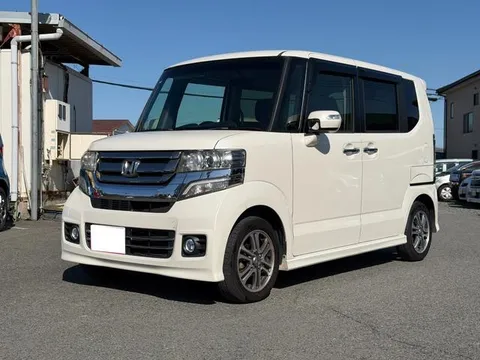 Honda N-BOX Custom