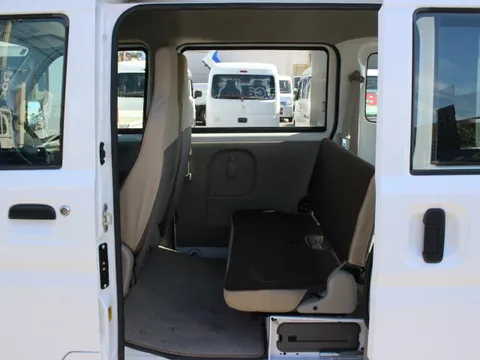 Mitsubishi Minicab Van
