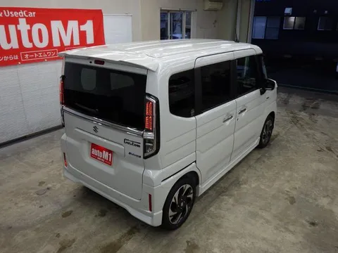 Suzuki Spacia Custom