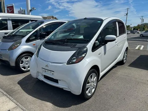 Mitsubishi I