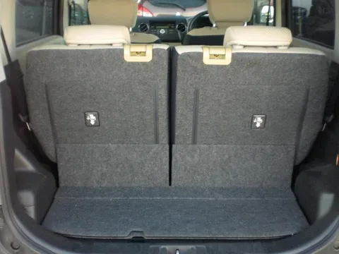 Subaru Lucra