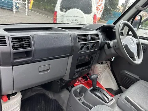 Mitsubishi Minicab Van