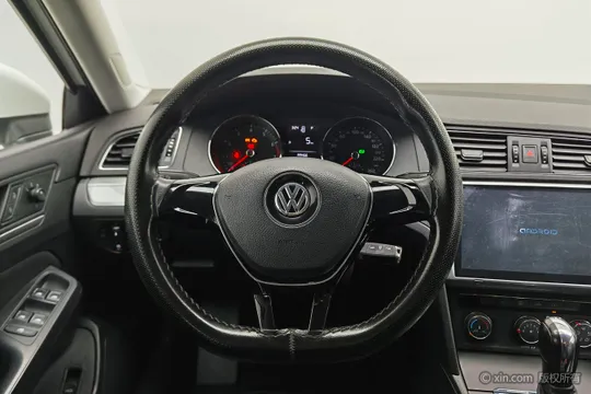Volkswagen Lamando