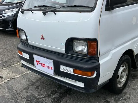 Mitsubishi Minicab Truck