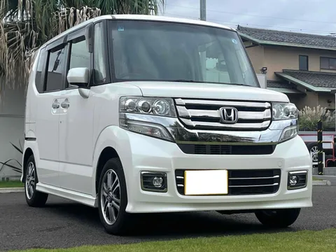 Honda N-BOX Custom