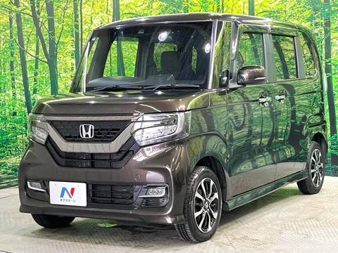 Honda N-BOX Custom