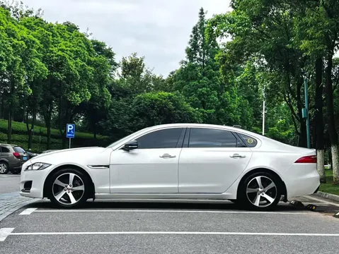 Jaguar XFL
