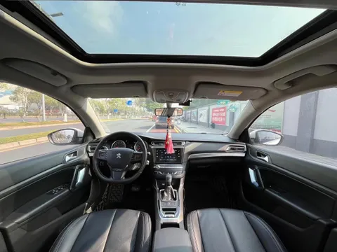 Peugeot 408