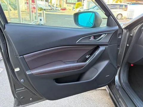 Mazda Axela Sport