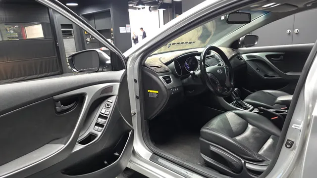 Hyundai Elantra (Avante)