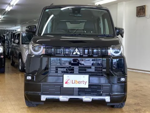 Mitsubishi Delica Mini