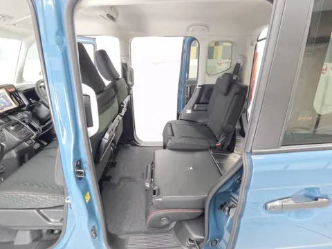 Suzuki Spacia Gear