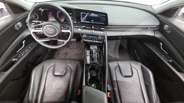 Hyundai Elantra (Avante)