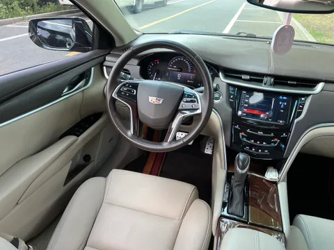 Cadillac XTS