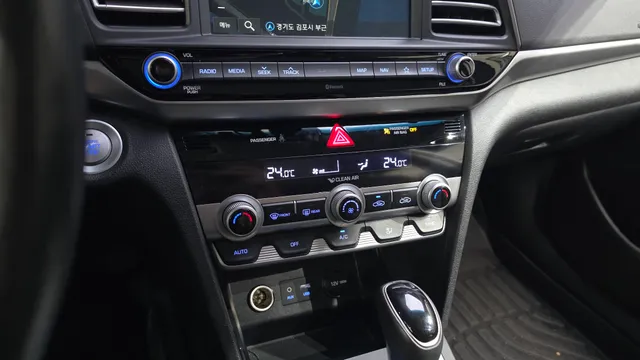 Hyundai Elantra (Avante)