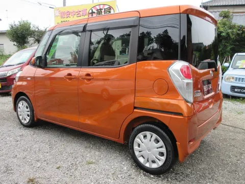 Nissan Dayz Roox