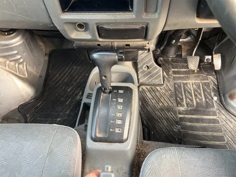 Mitsubishi Minicab Van