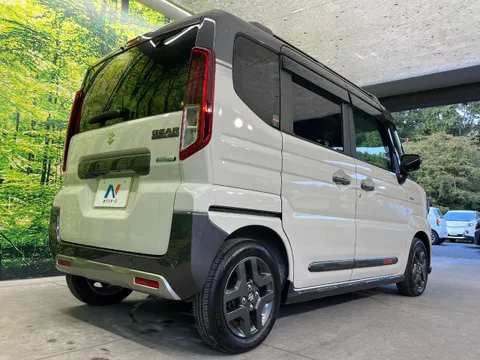 Suzuki Spacia Gear