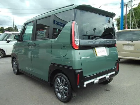 Mitsubishi Delica Mini