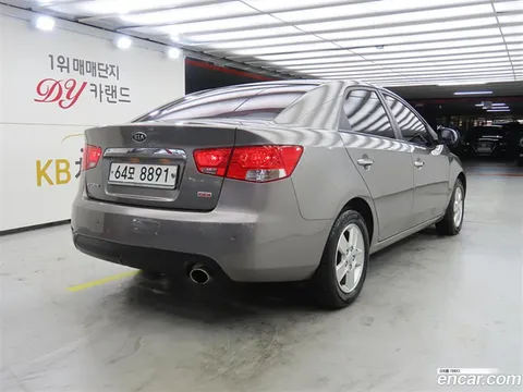Kia Cerato (Forte)
