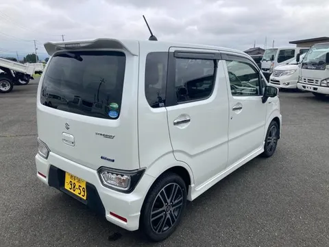 Suzuki Wagon R Stingray