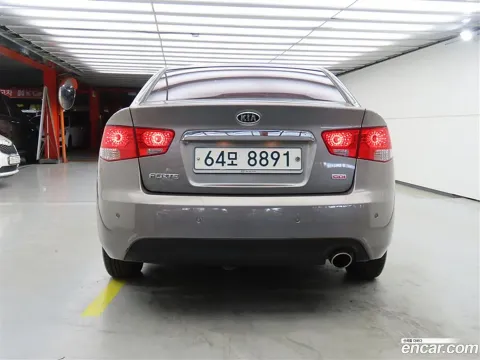 Kia Cerato (Forte)