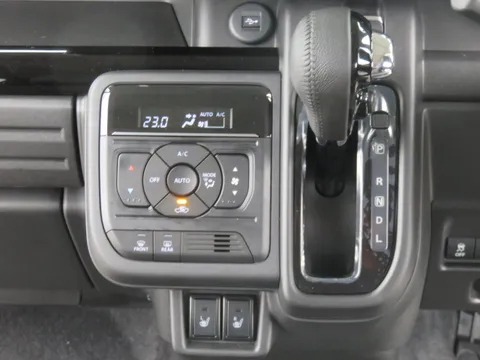 Suzuki Spacia Custom