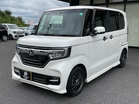 Honda N-BOX Custom