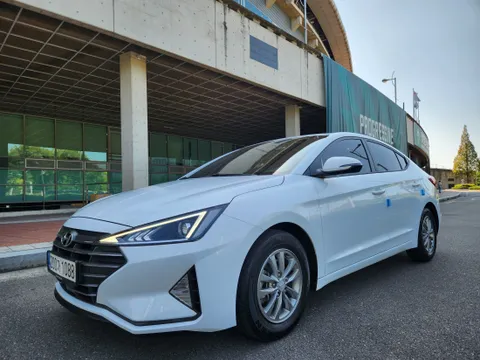 Hyundai Elantra (Avante)