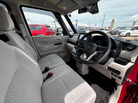 Mitsubishi eK Space