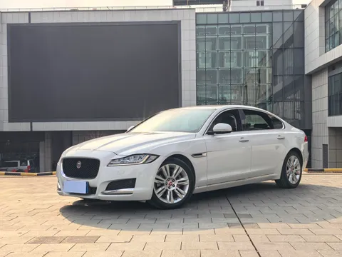 Jaguar XFL