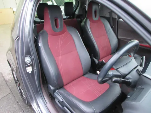 Toyota iQ