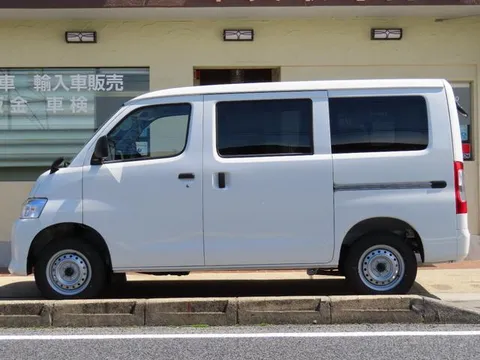 Toyota TownAce Van